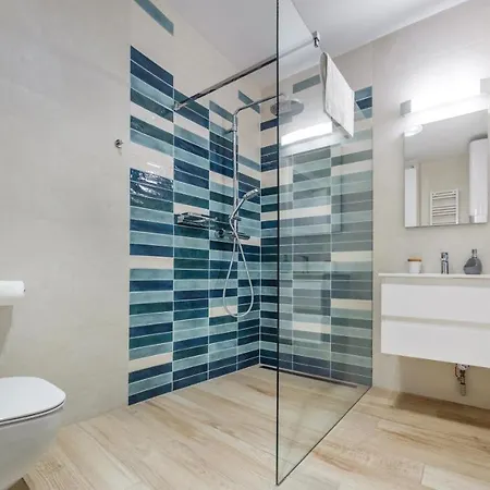 Enklawa, Sun & Snow מיילנו